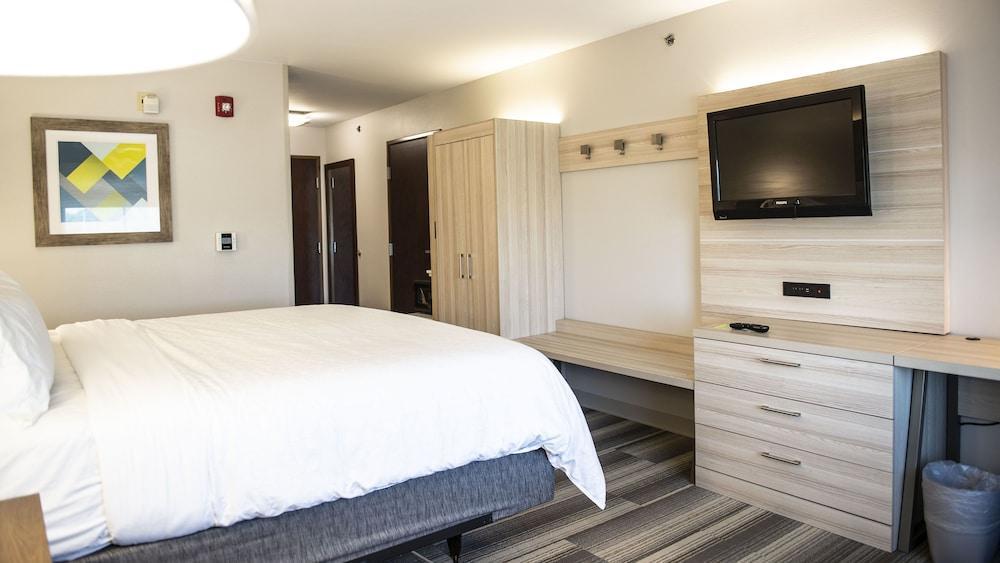 Holiday Inn Express Hotel & Suites Sedalia By Ihg Ngoại thất bức ảnh