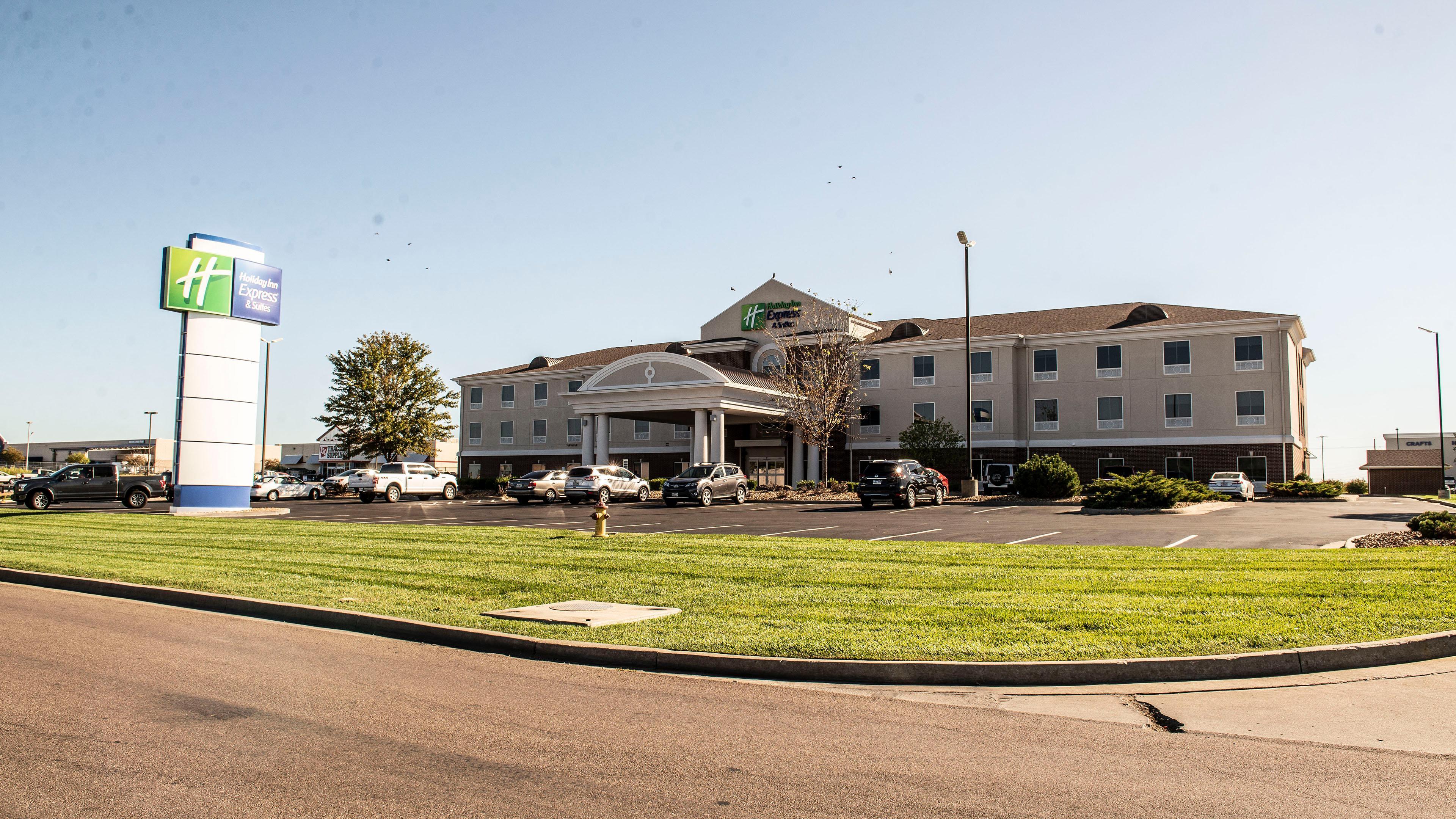 Holiday Inn Express Hotel & Suites Sedalia By Ihg Ngoại thất bức ảnh