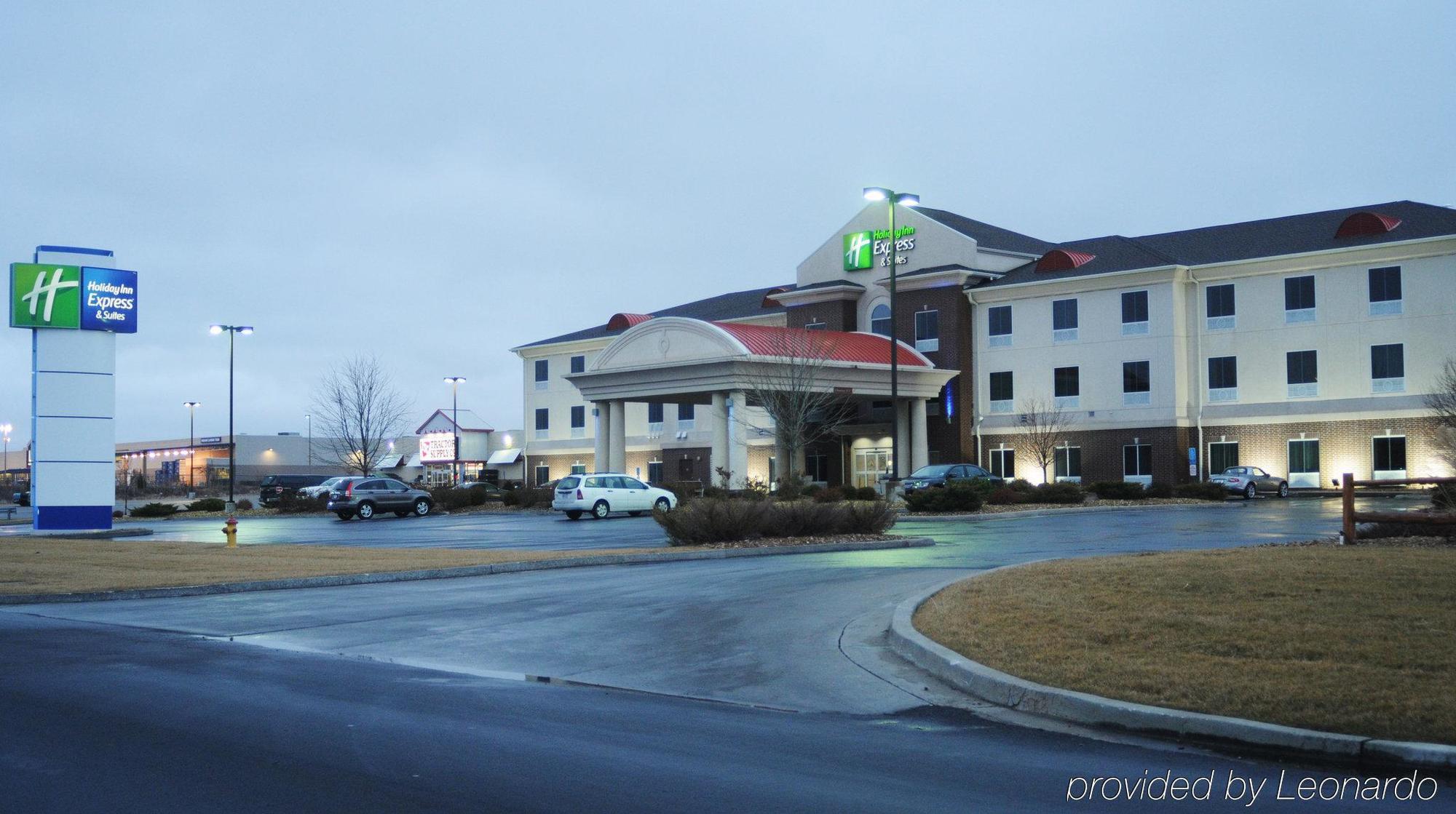 Holiday Inn Express Hotel & Suites Sedalia By Ihg Ngoại thất bức ảnh