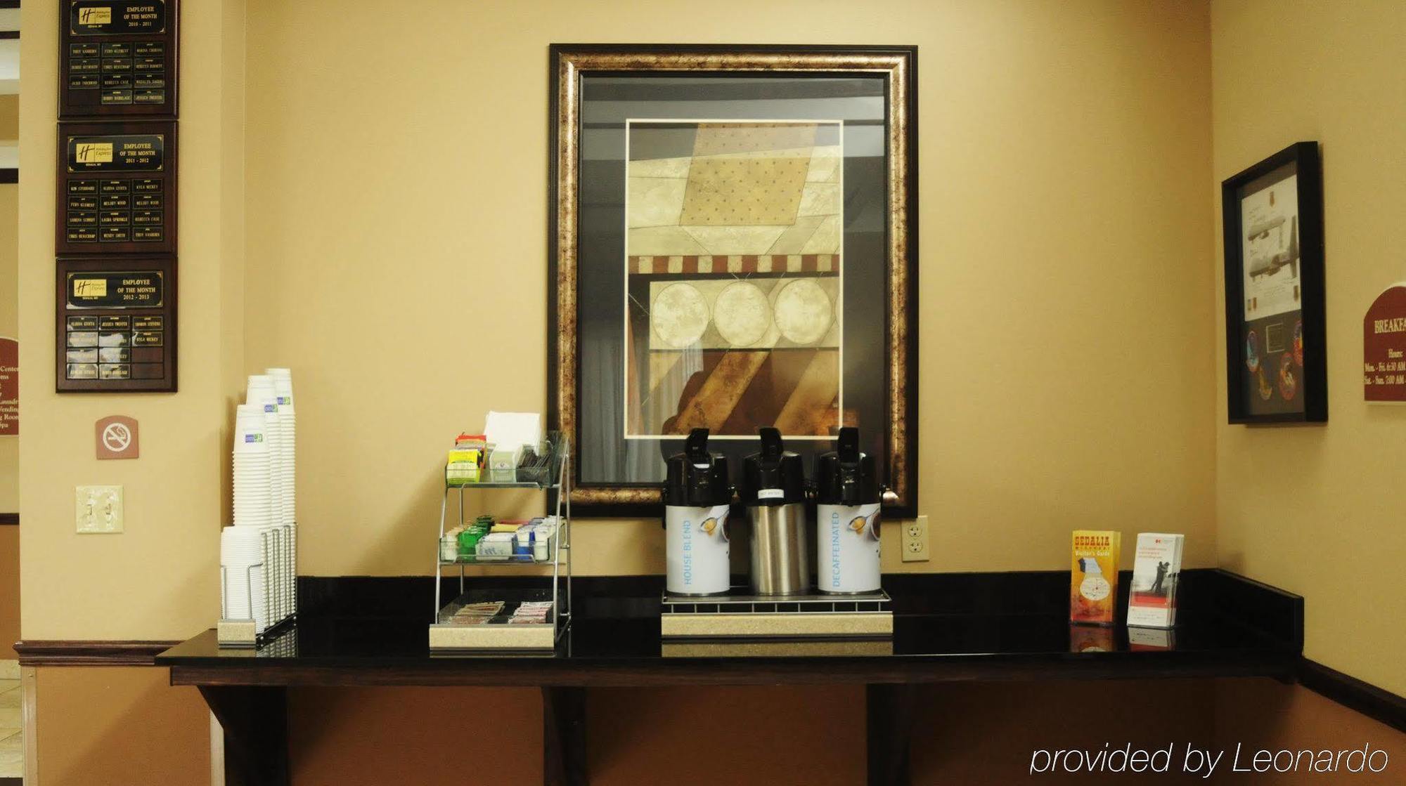 Holiday Inn Express Hotel & Suites Sedalia By Ihg Ngoại thất bức ảnh