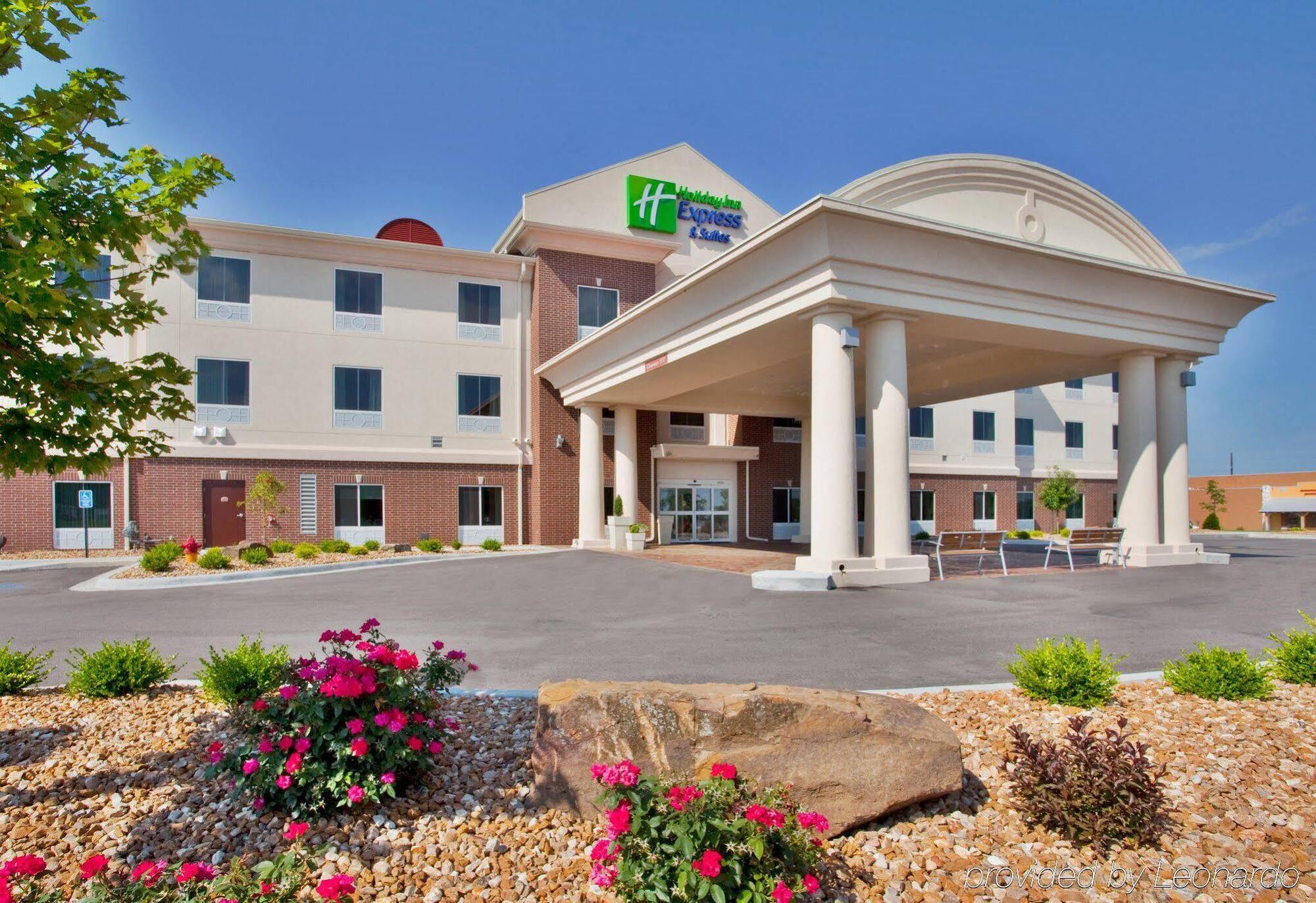 Holiday Inn Express Hotel & Suites Sedalia By Ihg Ngoại thất bức ảnh