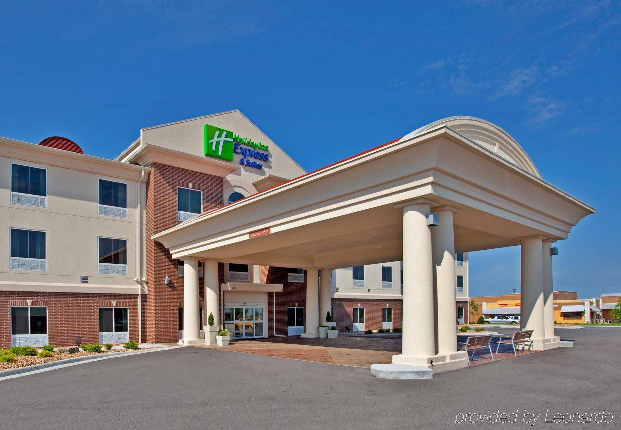 Holiday Inn Express Hotel & Suites Sedalia By Ihg Ngoại thất bức ảnh